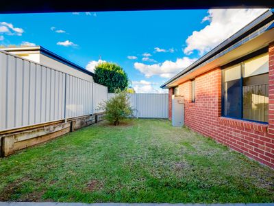 73 NIGHTINGALE AVENUE, Wodonga