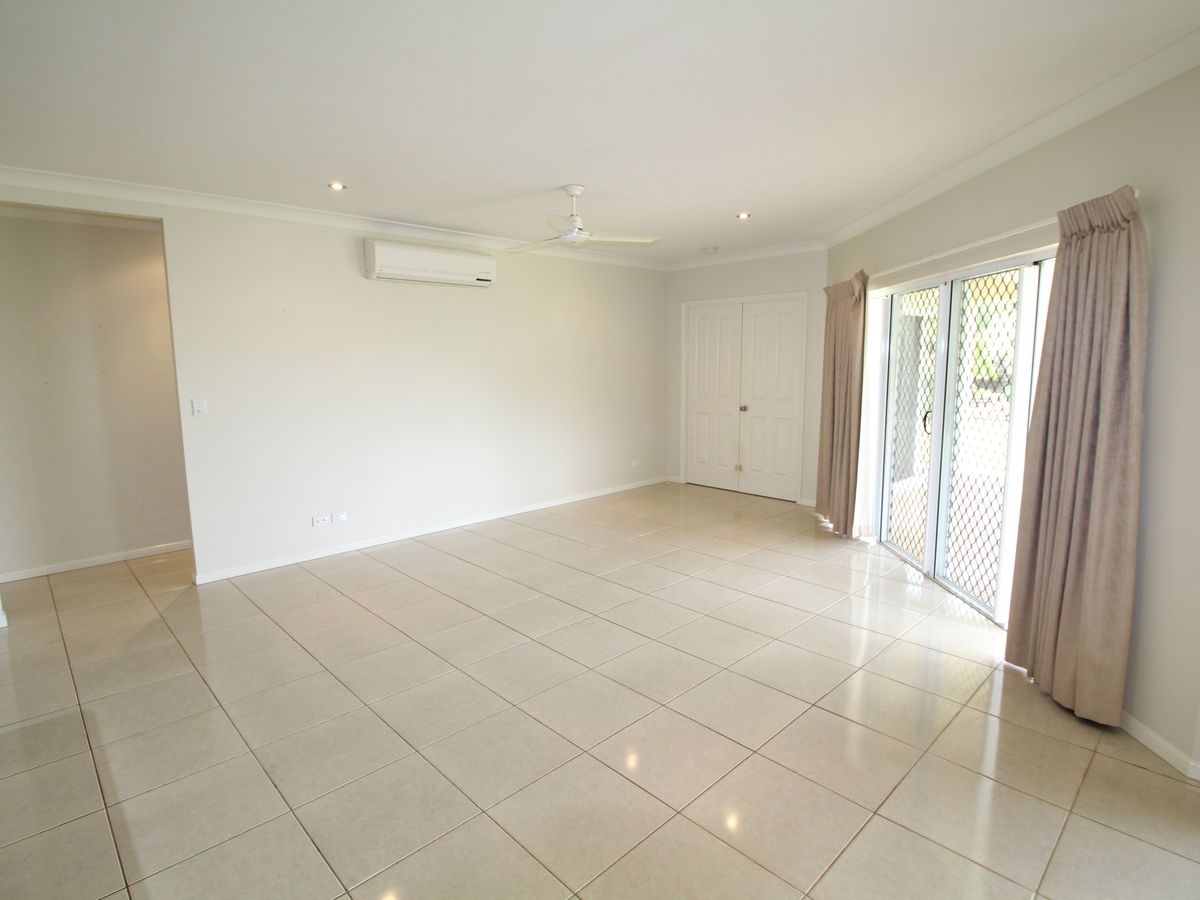 60 Danzer Drive, Atherton