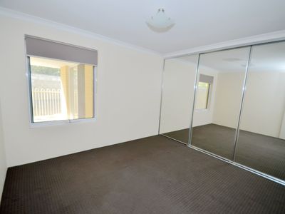 4 Ashendon Boulevard, Hammond Park