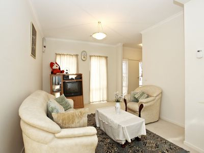 18 St James Wood Drive, Tarneit