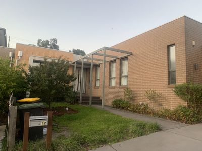 12 Magenta Court, Mount Waverley