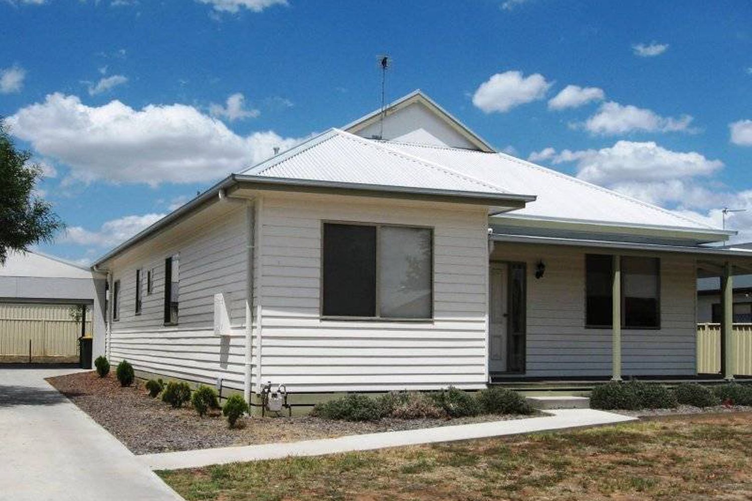 16 Alexander Avenue-For Rent, Horsham