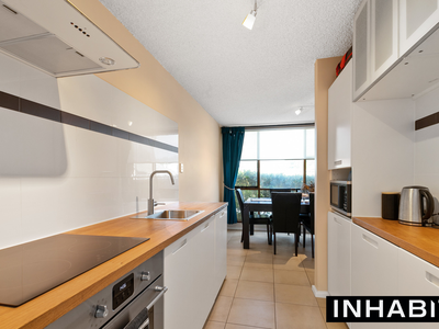 2 / 4 Lawrence Street, Como