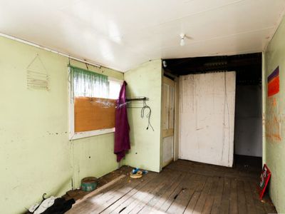 281 Creek Street, Berserker
