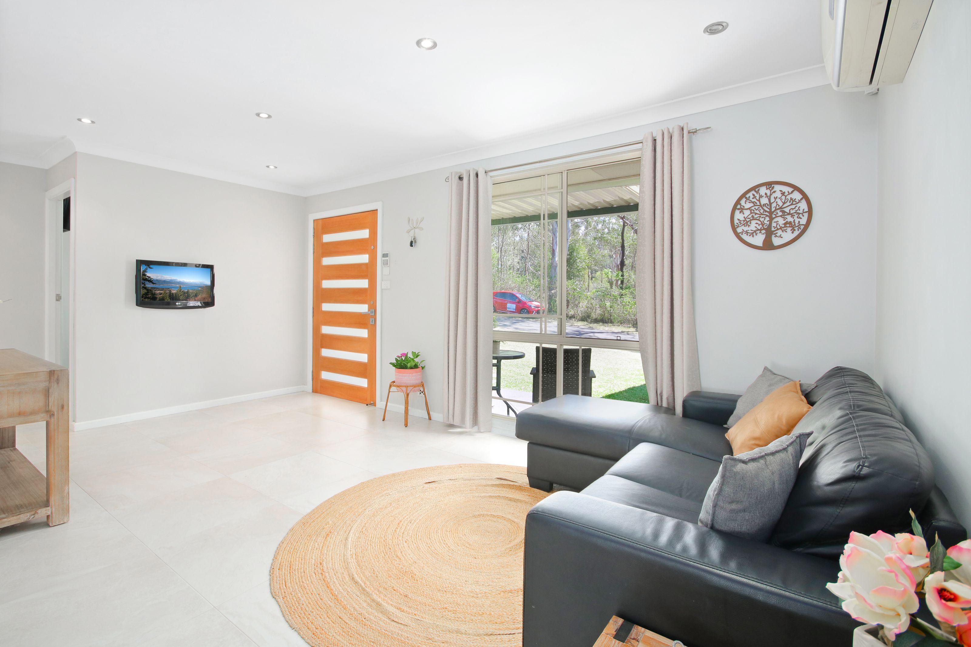 6 The Avenue, GLENMORE PARK
