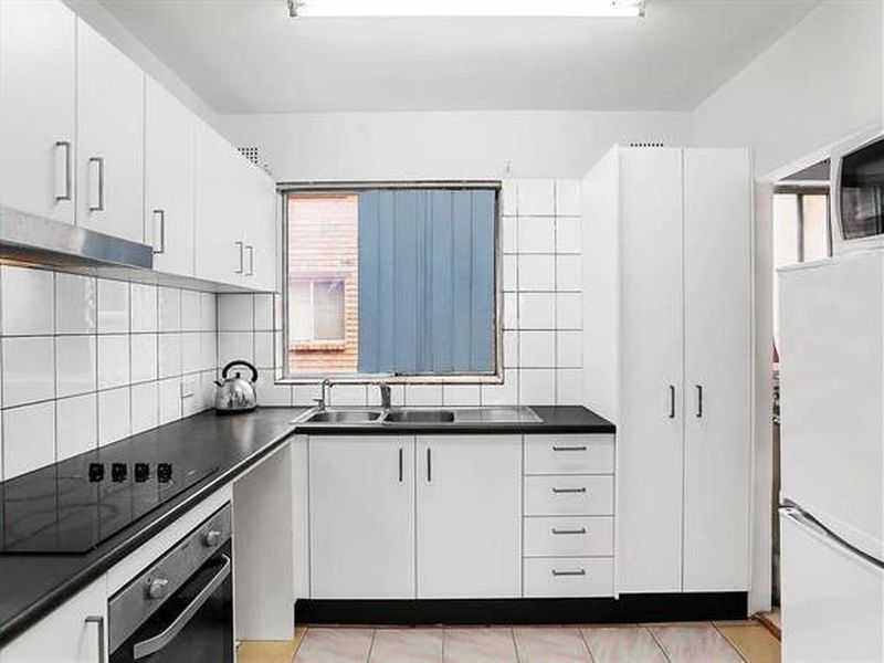 4 / 21 Lachlan Street, Warwick Farm