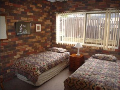 4 / 5 Calendo Court, Merimbula
