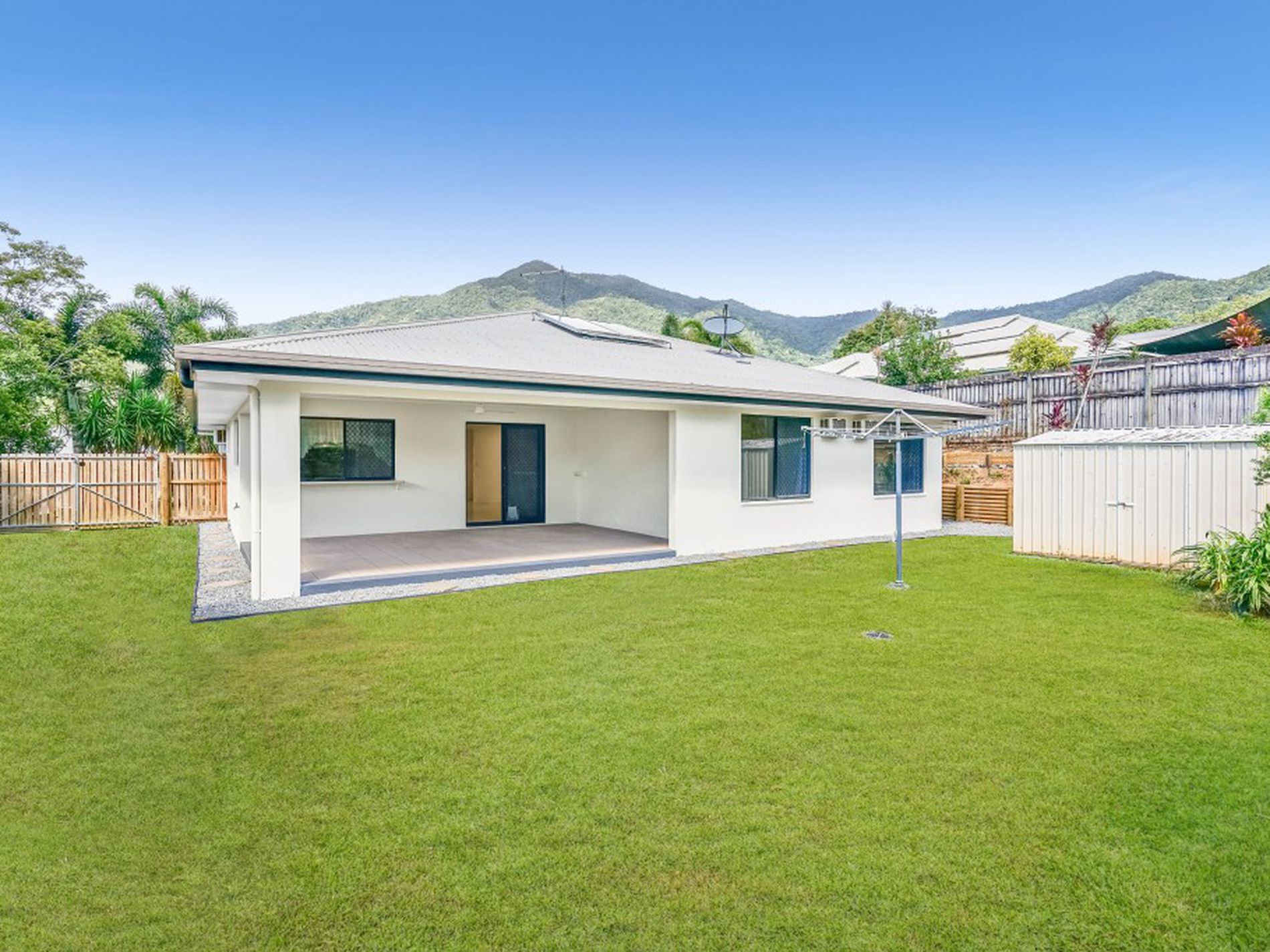 Bentley Park Hunt Realty
