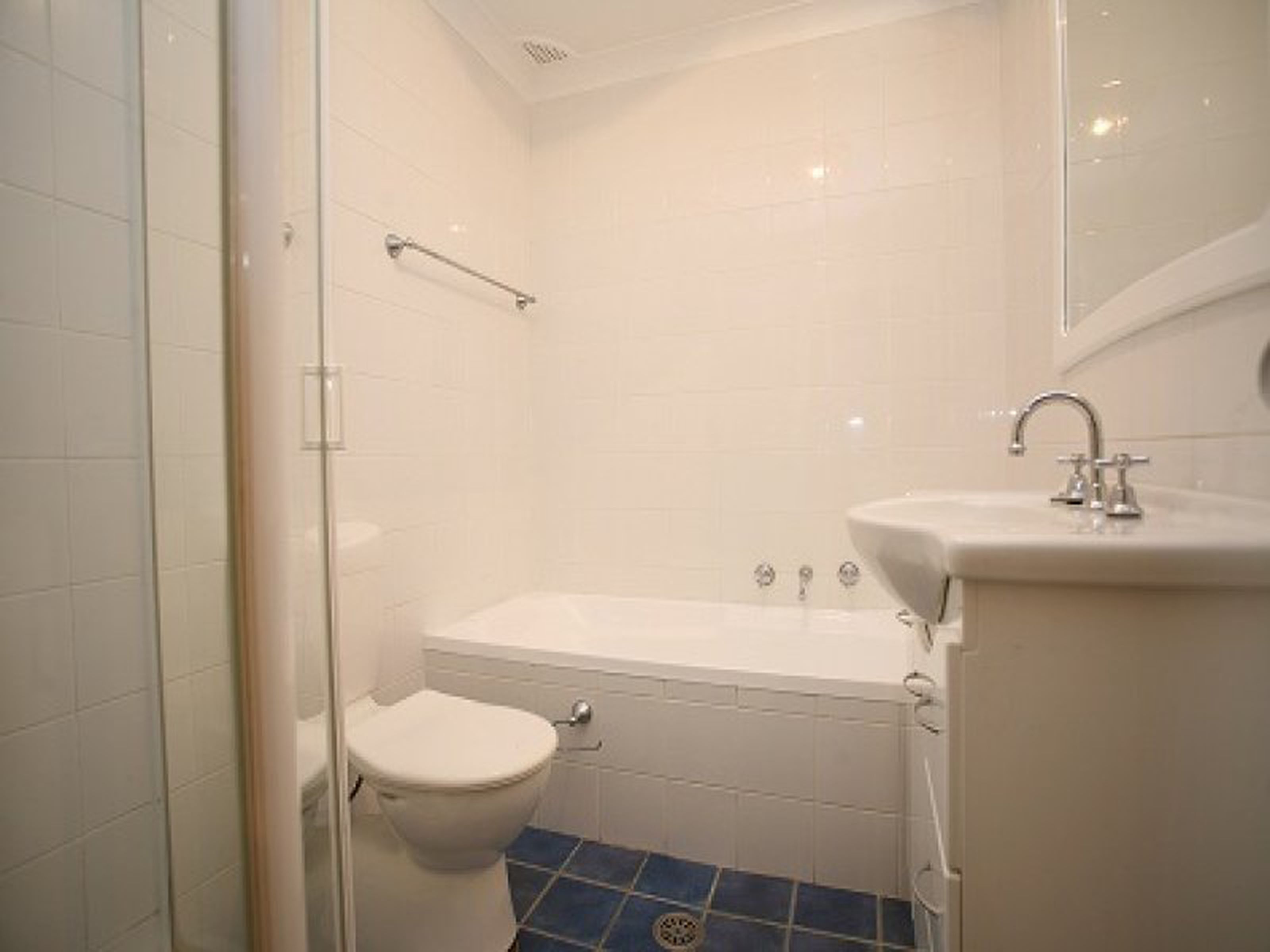 39 Armstein Crescent, WERRINGTON