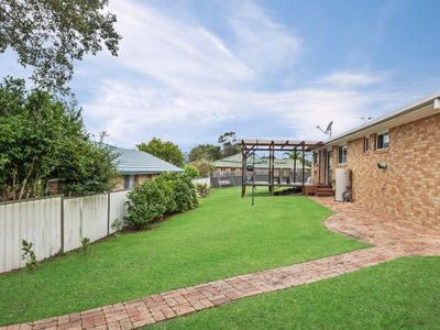 1 Carramar Crescent, Ulladulla