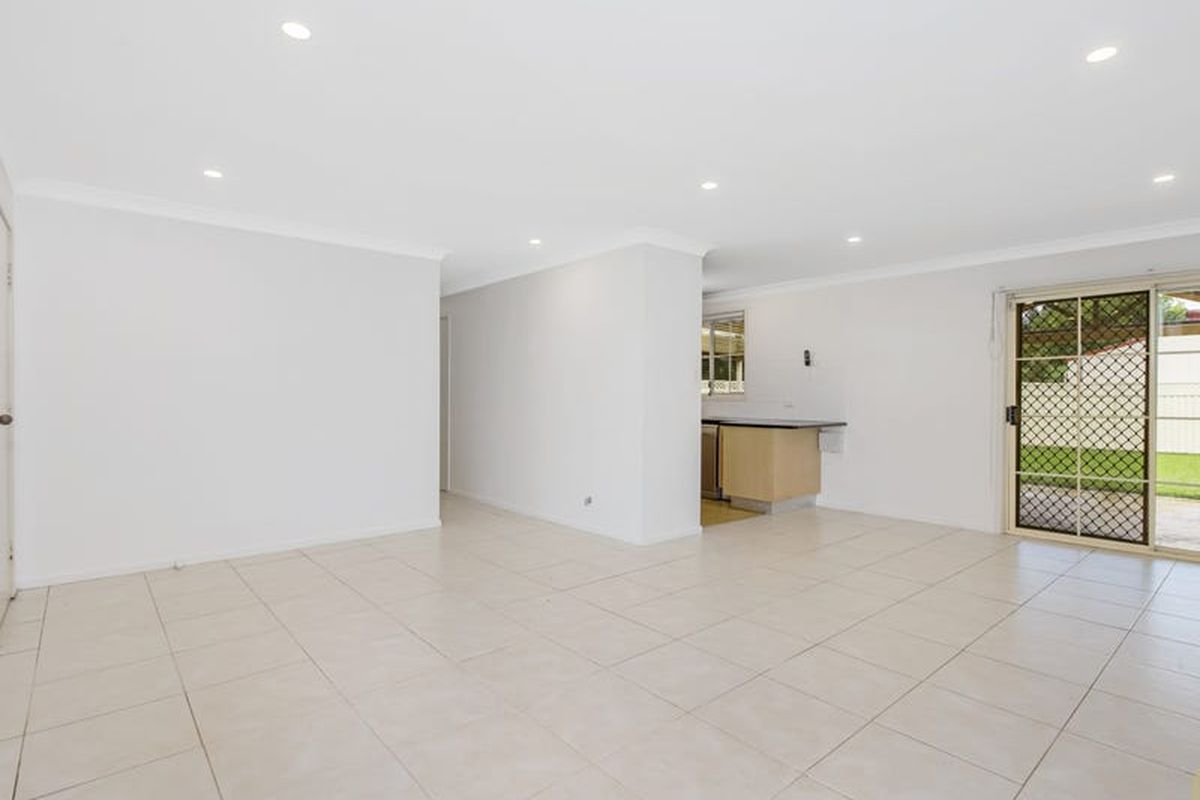 1 Adrian Close, Bateau Bay