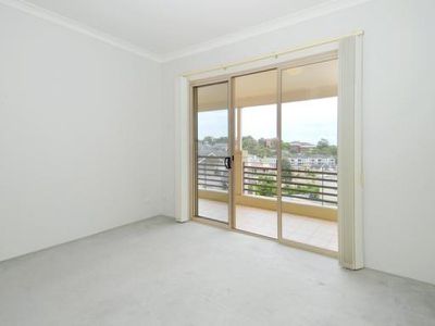 15 / 3A Blackwall Point Road, Abbotsford