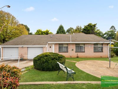 8 Hanover  Crescent, Blayney