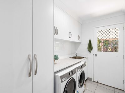 4 Lee Court, Bucasia