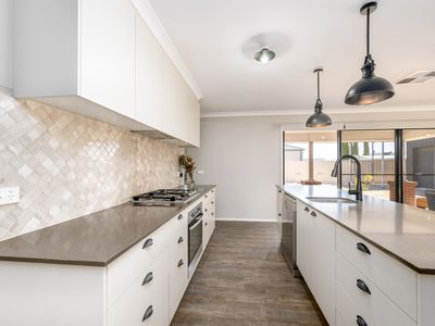 9 Iluka Drive, Shepparton North