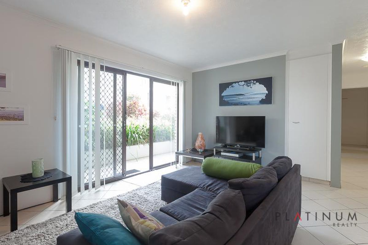 2 / 2269-2271 Gold Coast Highway, Mermaid Beach
