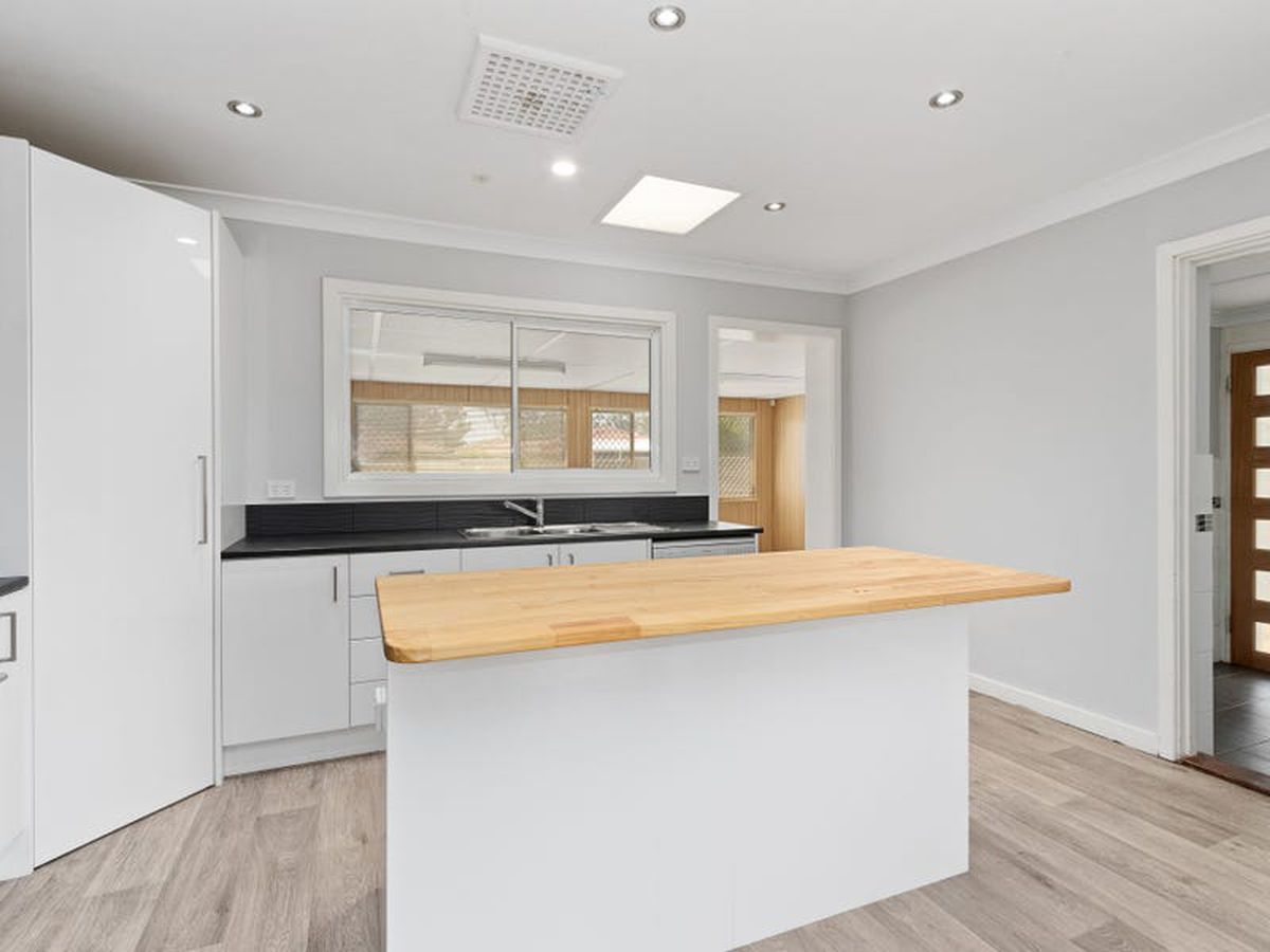 17 Devereux Street, Armadale