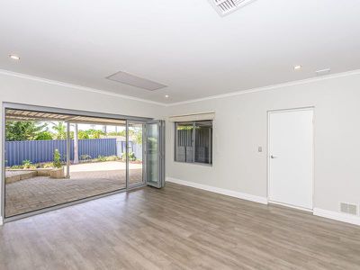 21 Stawell Way, Padbury