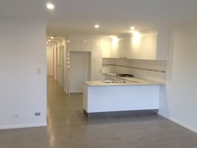 2 / 37 Winnima Way, Berkeley