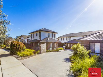 8 / 2 Belconnen Way, Page