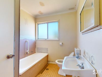 8 Pinnaroo Place, Dubbo