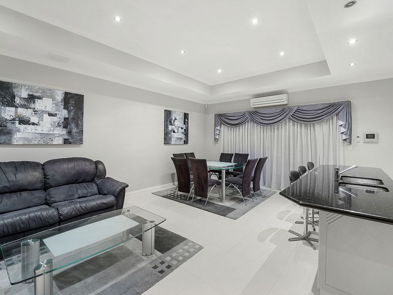 35A Hartfield Way, Westminster