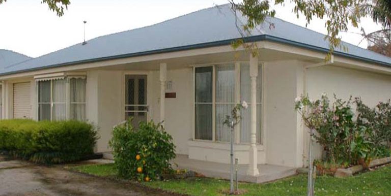 2 / 3-5 Weir Street, Euroa