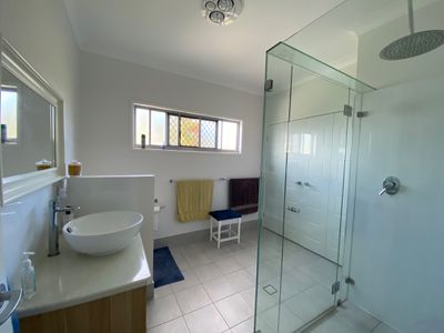 64 Cove Boulevard, River Heads