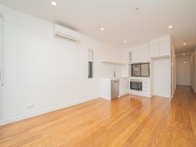410 / 12 Olive York Way, Brunswick West