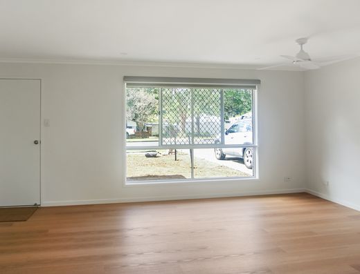 Refurbished Gem in Old Tewantin image 5