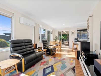 6 Woodalla Way, Narrawallee