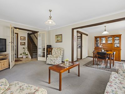 19 Mayfair Drive, Ferntree Gully