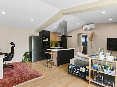 11 Salier Crescent, Mount Stuart