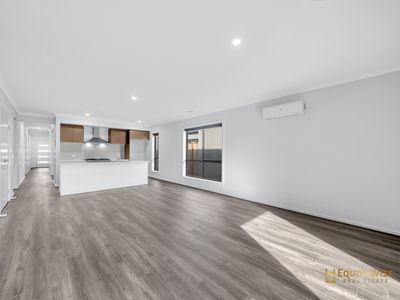 13 Wingeel Street, Mambourin