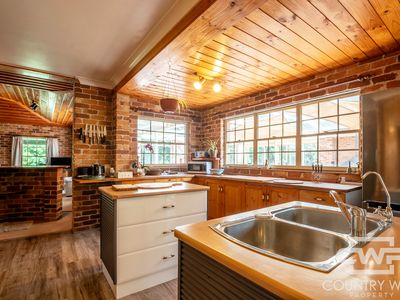 48 Cramsie Crescent, Glen Innes