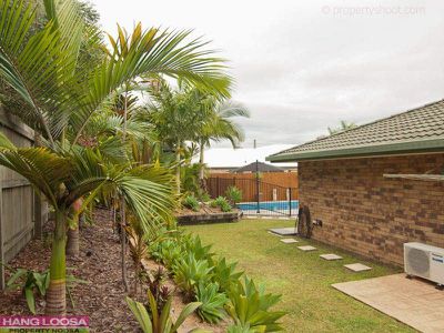 10 Hoylake Court, Tewantin