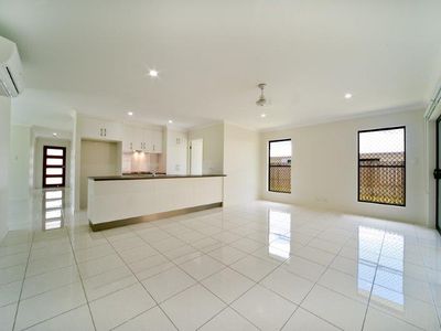 16 Companion Way, Cannonvale