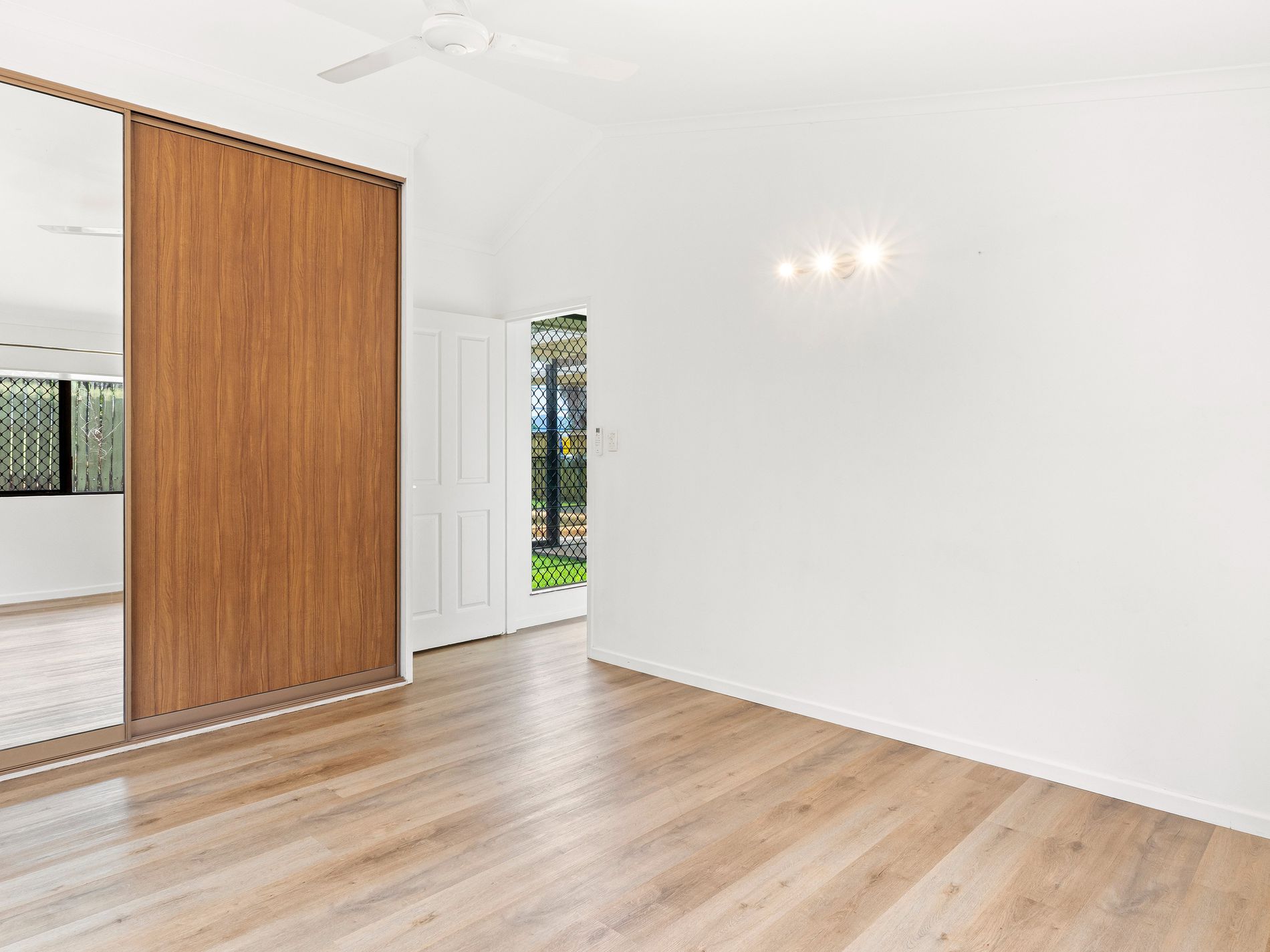 39 Vista Street, Bayview Heights