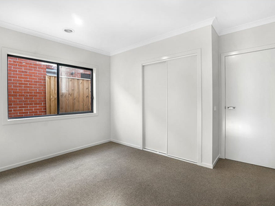 18 Copper Way, Tarneit