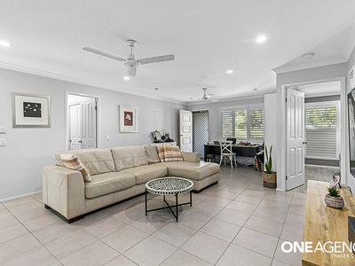 110 / 230 Pulgul Street, Urangan
