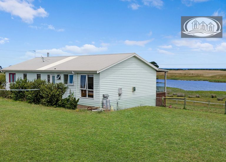 8095 Princes Highway, Narrawong
