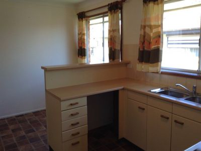 41 Henricks Parade, Mount Warrigal