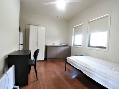 2 / 108 (Room 1) Wellington Road, Clayton