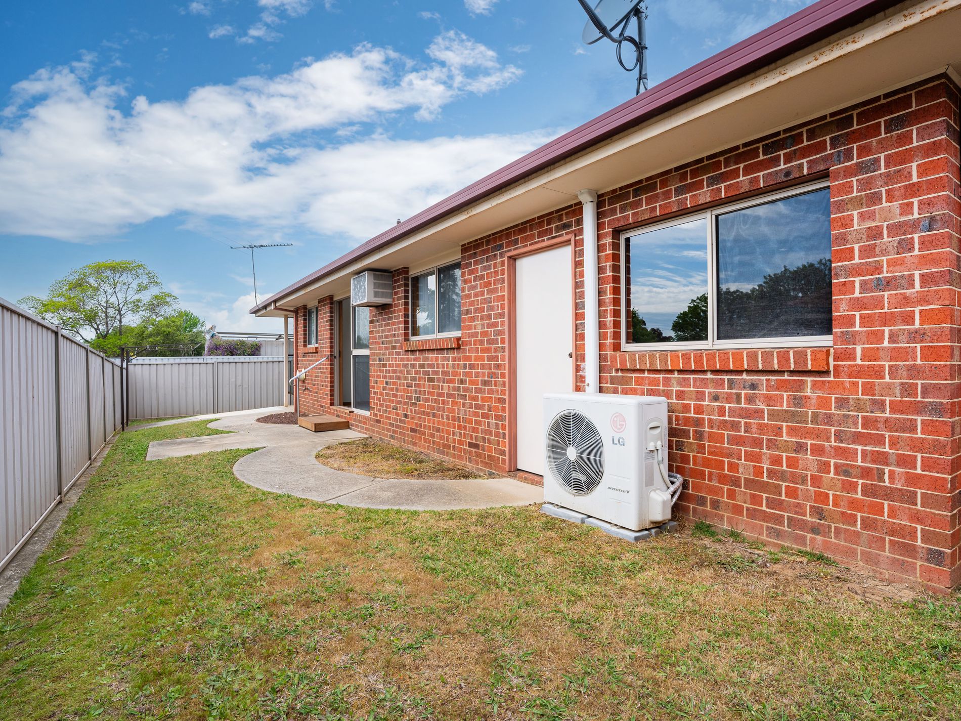 2 / 404 LAWRENCE STREET, Wodonga