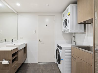 1009 / 63 Adelaide Terrace, East Perth