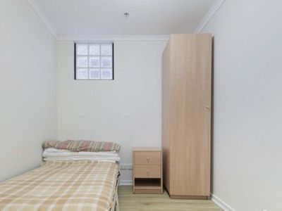 418 / 139 Lonsdale Street, Melbourne