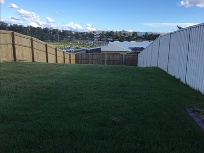 2 / 7 Jason Day Drive, Beaudesert