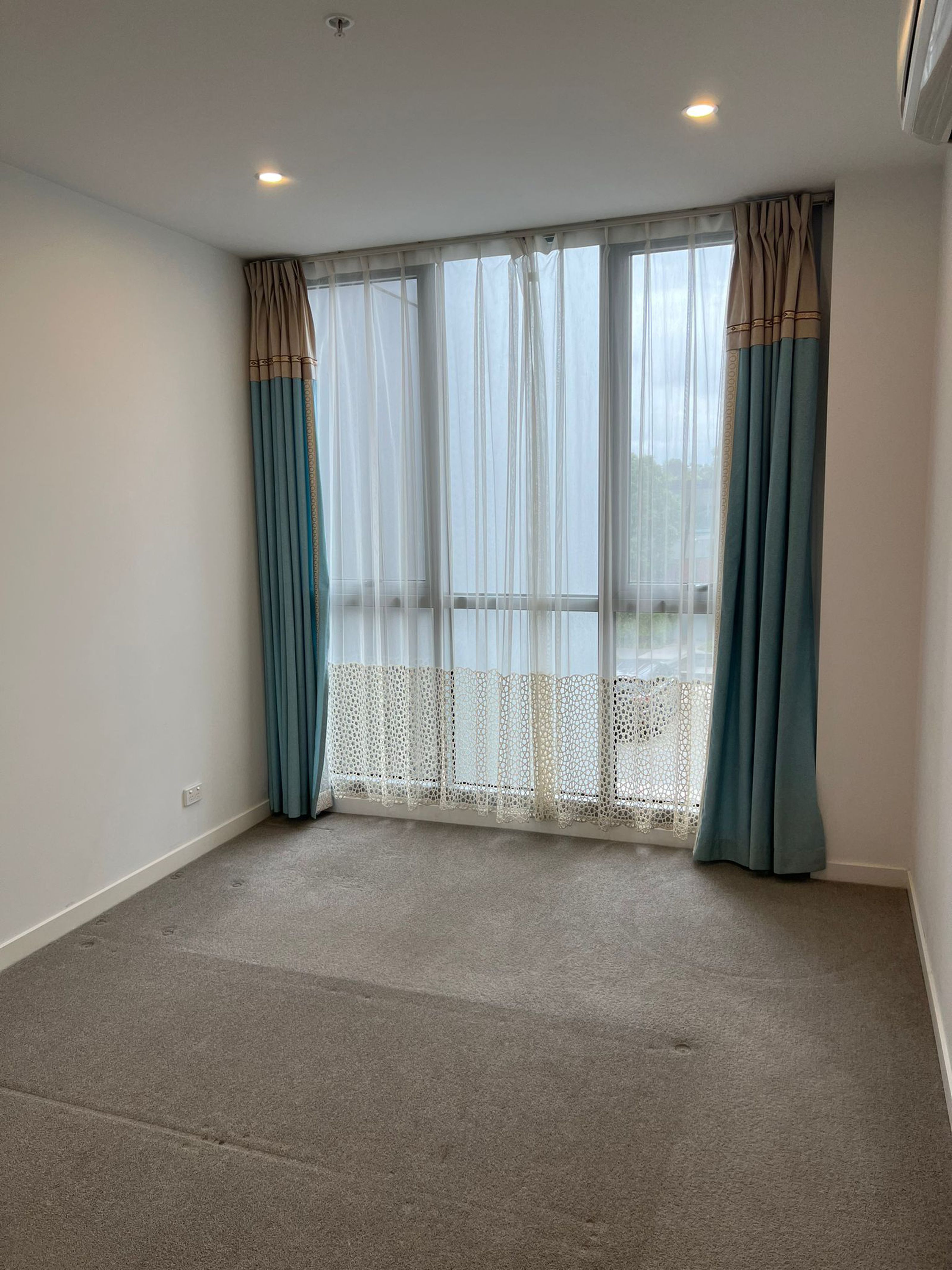 206 / 8 Aviators Way, PENRITH
