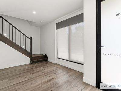 3 / 16 Garretty Road, Caroline Springs