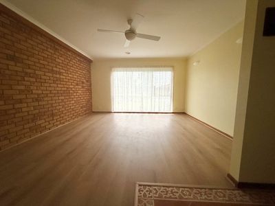 2 / 30 Rowes Road, Werribee